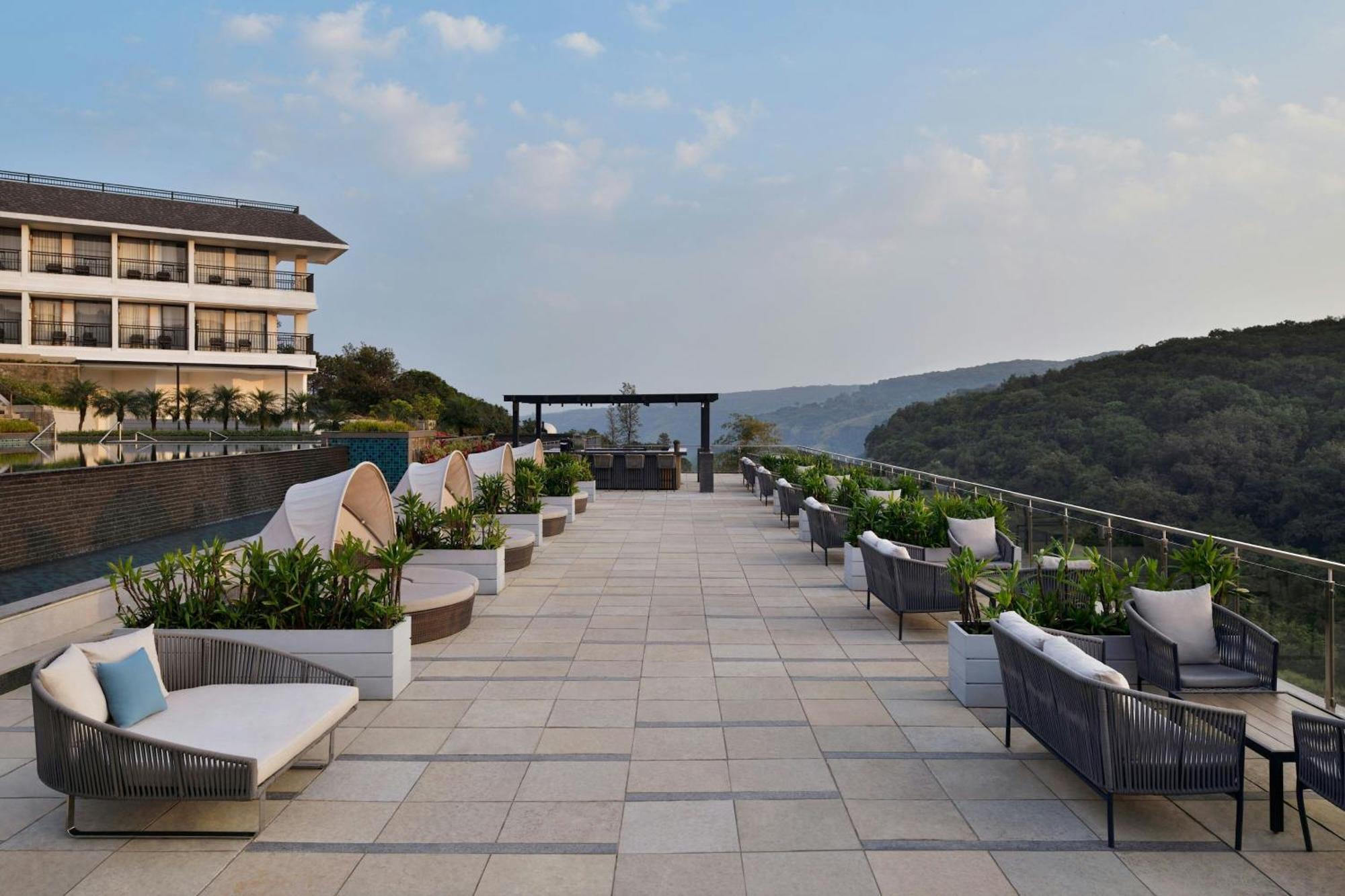 Courtyard By Marriott Mahabaleshwar Hotel Exterior foto